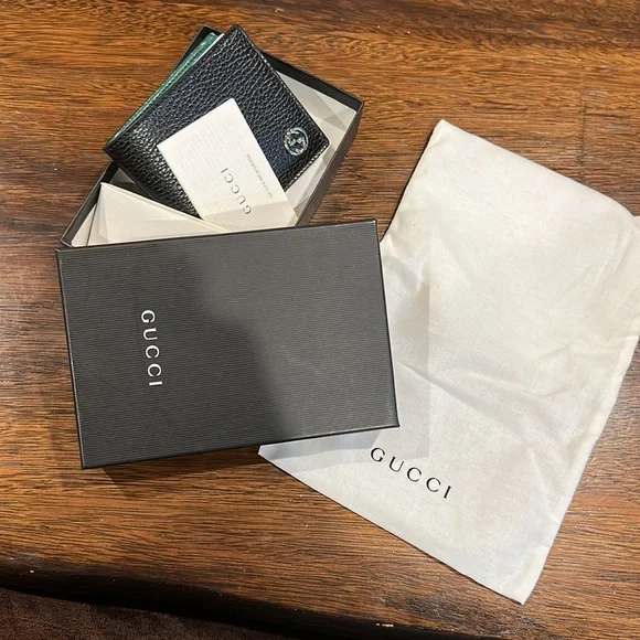 Gucci wallet. Brand new